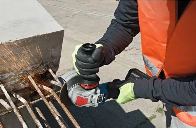 Brezžična brusilka Bosch GWX 18V-10 SC, 18V, 12,5 cm, modra