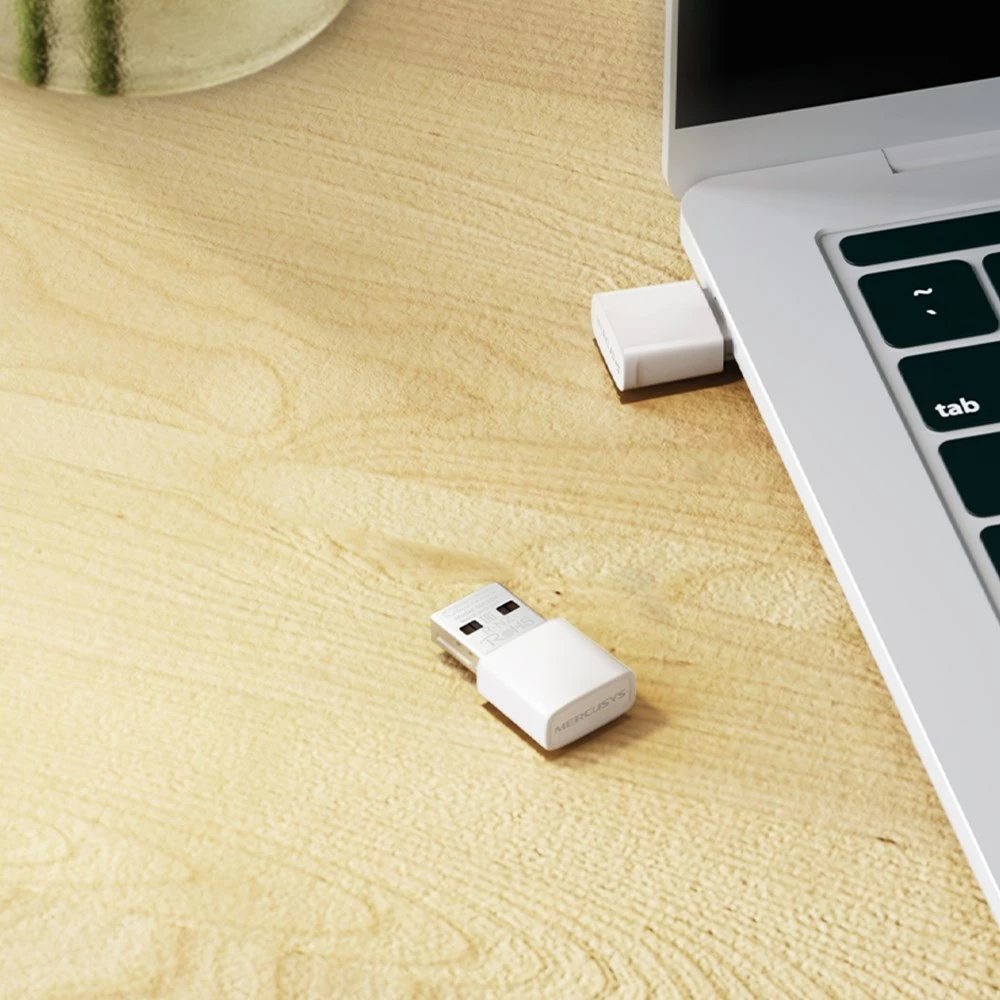 Brezžična USB kartica za omrežje Mercusys MA30N, bela Brezžična USB kartica za omrežje Mercusys MA30N, bela