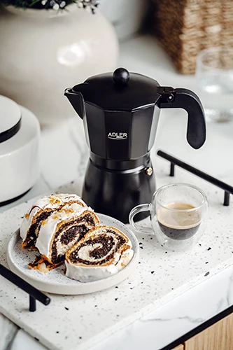 Moka kafetiera Adler AD 4421, 300 ml (do 6 skodelic), za električne/plinske/keramične/halogenske plošče, črna