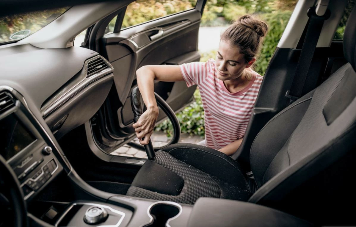 Sesalnik na elektriko, Karcher WD 2 Plus V-12/4/18, 12 L, 1000 W, rumen