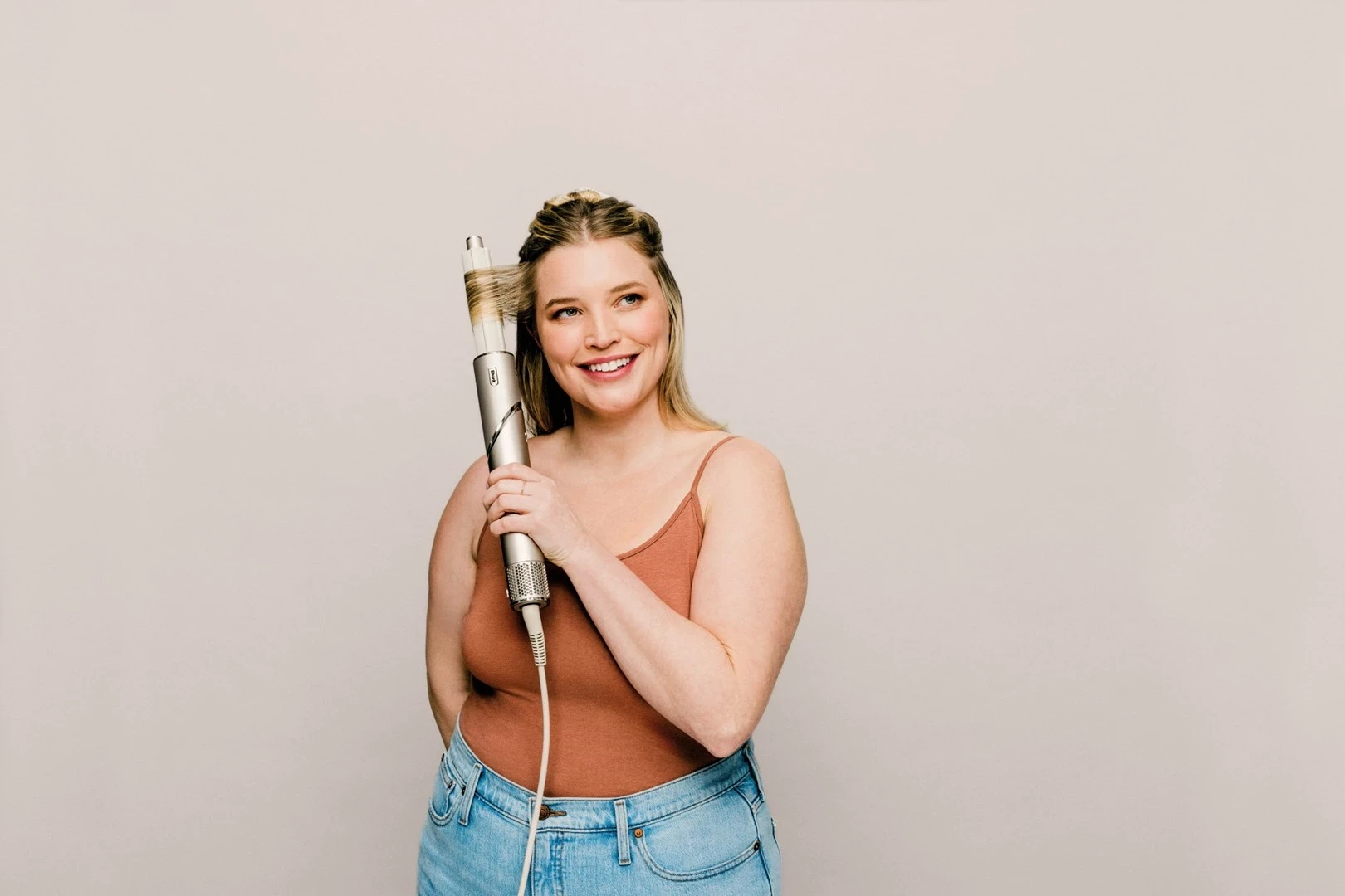 Multistyler za stiliziranje las Shark HD424SLEU, Warm Champagne