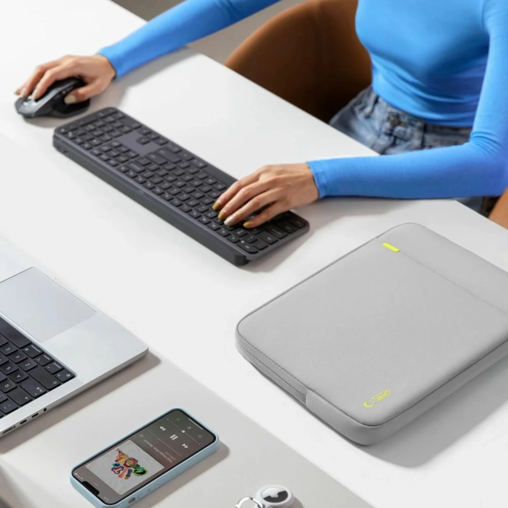 Ovitek za prenosnik Tech-Protect Defender 13-14", siva