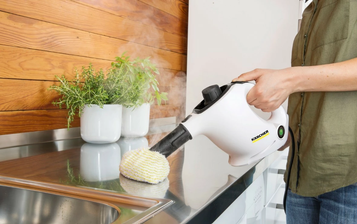 Ročni parni čistilec Karcher SC 1, 1.516-400.0, 1200 W, 0,2 L, bel/črn, z dodatki