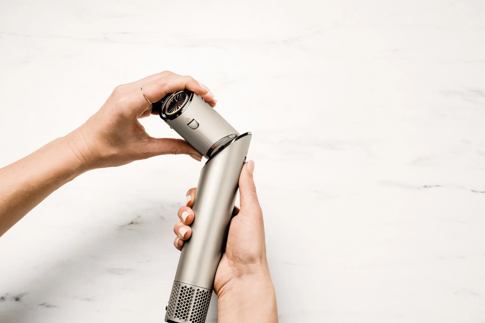 Multistyler za stiliziranje las Shark HD424SLEU, Warm Champagne