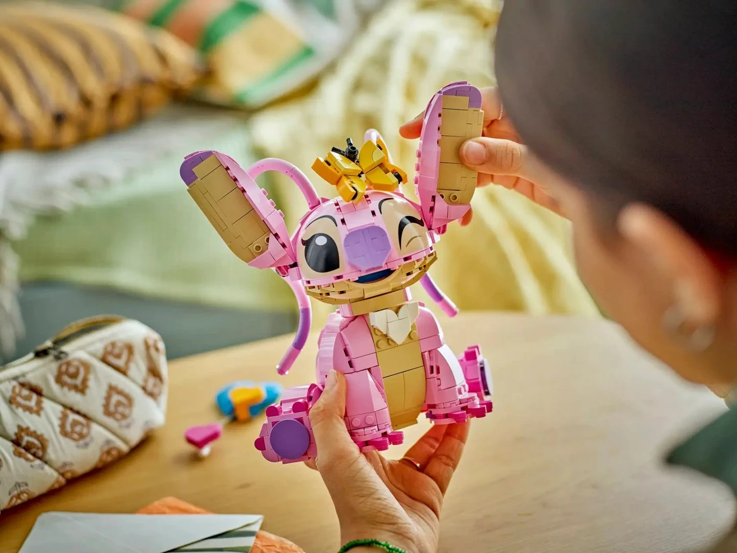 Set gradnje Disney Angel 43257, 782 kosi, rožnat