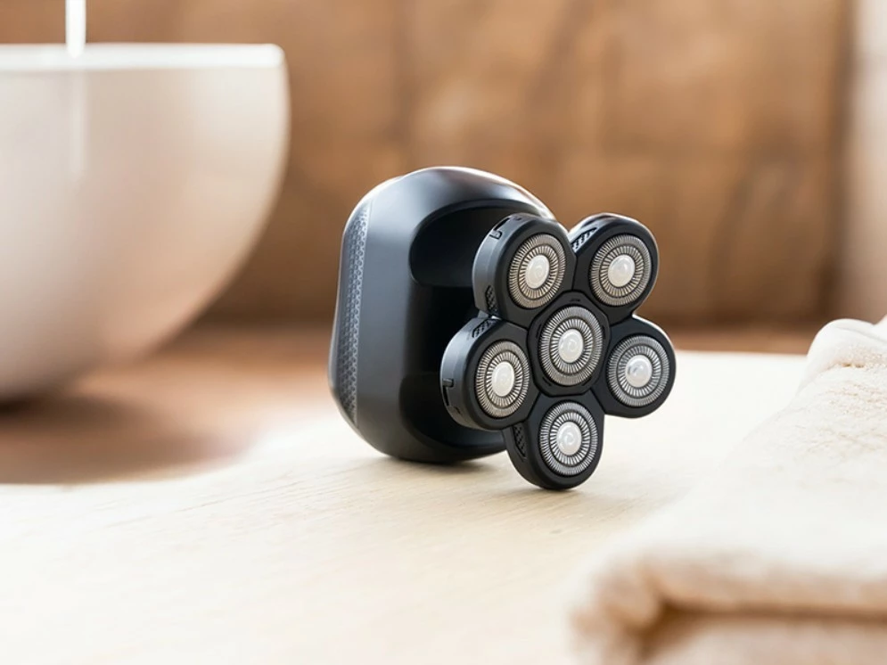 Brivnik za glavo, 6 fleksibilnih glavic, IPX6, za suho in mokro uporabo, 60 min baterija, s trimerjem za nos, Lafe MasterSmooth, črn