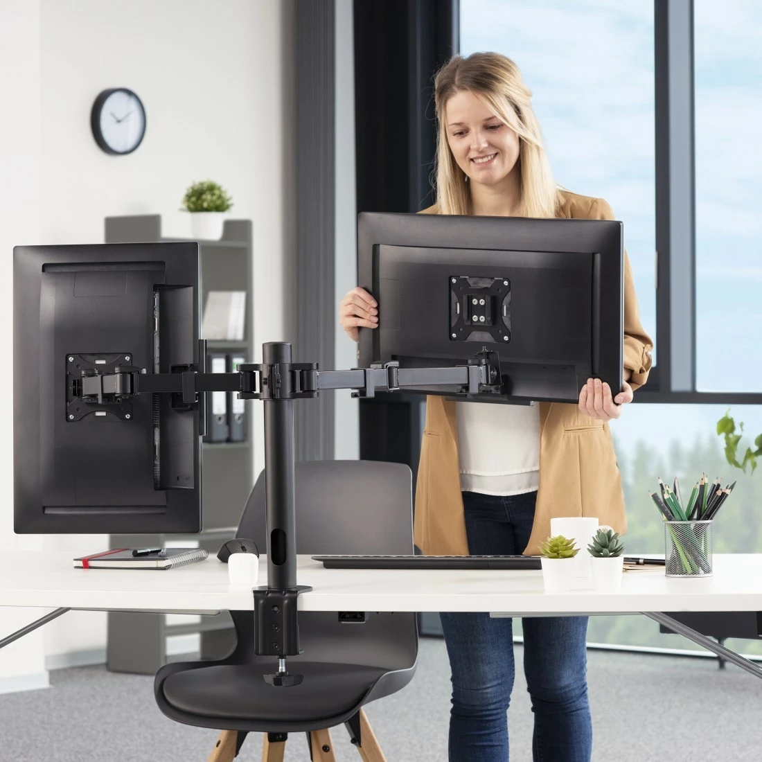 Nosilec za monitor za mizo, 2 roki, 13–35 in, črn Hama 118494