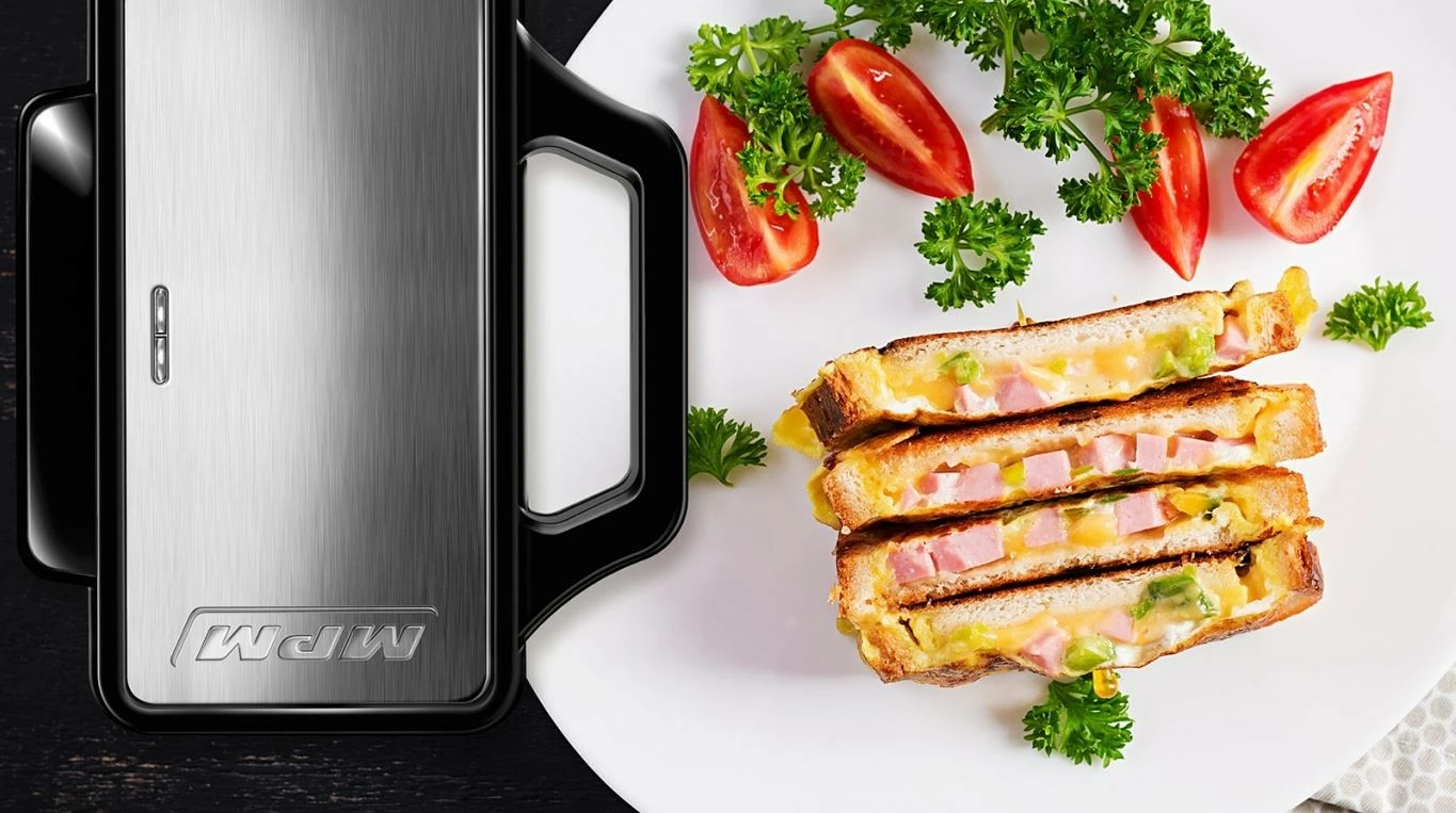 Toster za sendviče MPM MOP-45M, 900 W, črn/srebrn