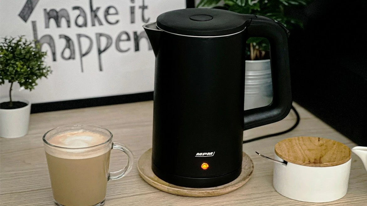 Kuhalnik vode MPM MCZ-105/C, 2200 W, 1,7 l, črn