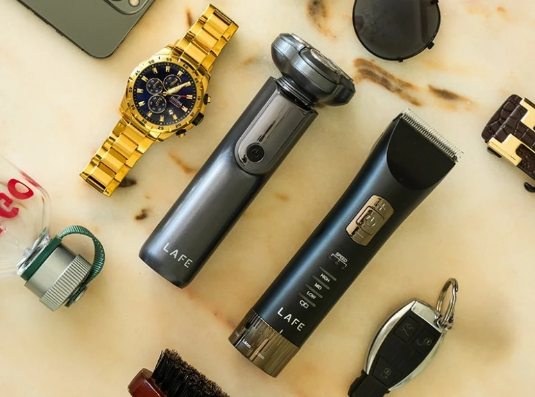 Brivnik Lafe MasterGlide, 90 min baterija, mokro in suho, trojni sistem britja, črn