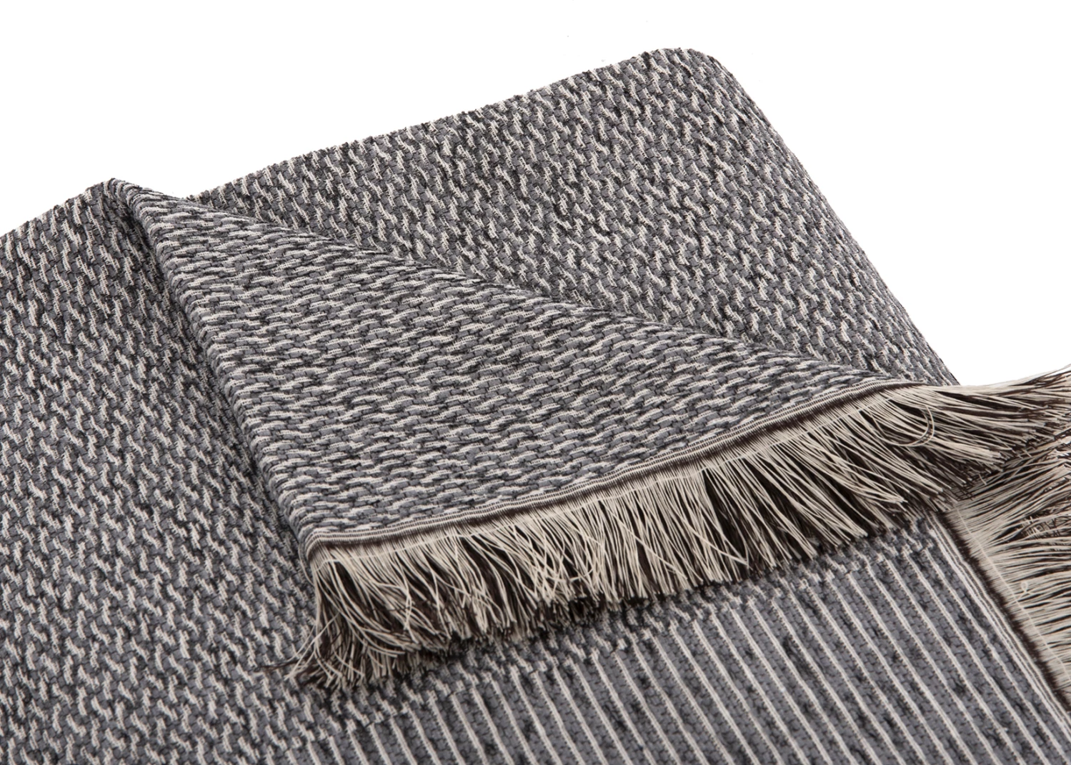 Prevleka za kavč z resicami DREAMTOPIA FH12162.06 v sivi barvi 245X170 cm