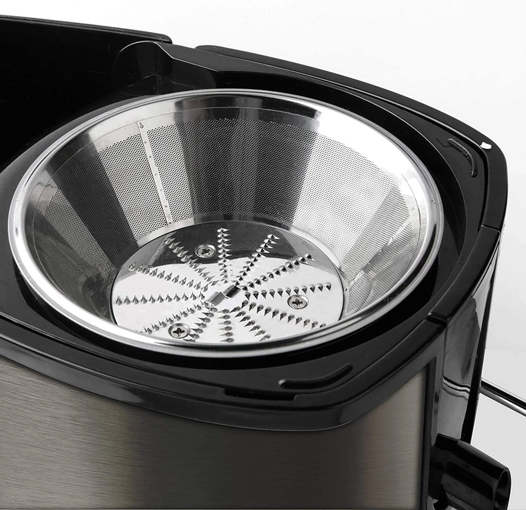 Sokovnik za sadje in zelenjavo Black+Decker BXJE600E, 600 W, črn