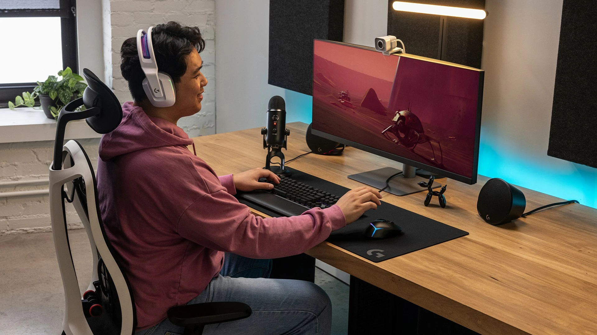 Gaming miška Logitech G502 X PLUS LIGHTSPEED, brezžična, RGB, črna