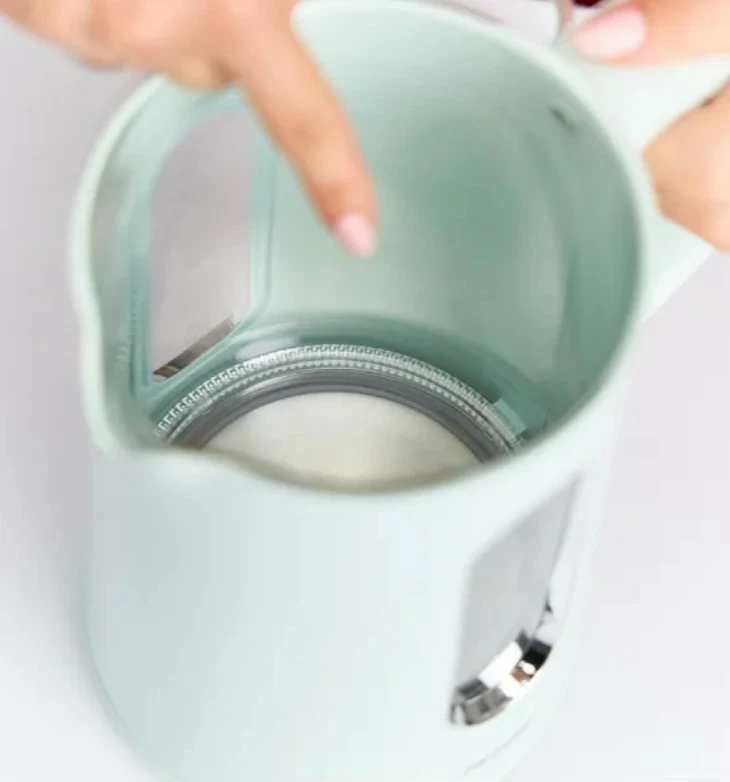 Električni ibrik 1,5 L MPM MCZ-126/Z, pistacijasto