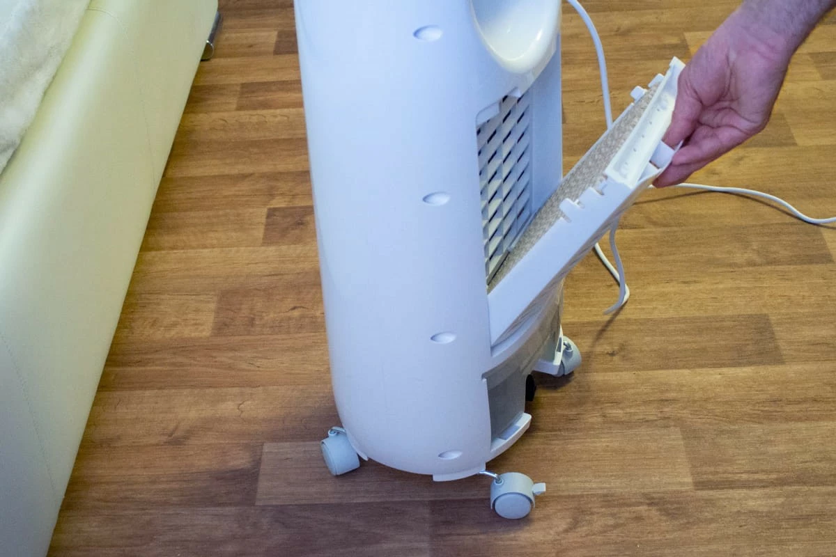 Hladilnik zraka, 4-v-1 Concept OV5220, 5 L, sivo/bele