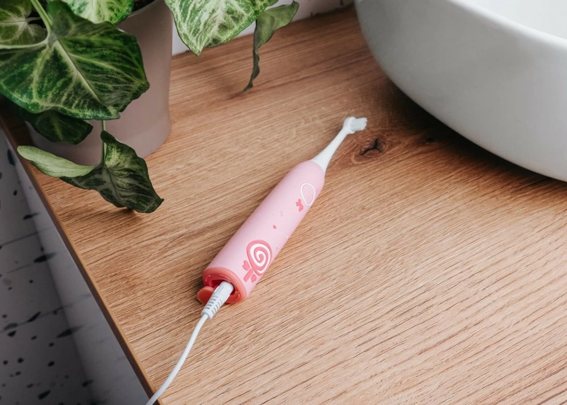 Sonična zobna ščetka za otroke, Concept KIDO SMILE ZK6010, 5–9 let, roza, komplet s 4 glavi