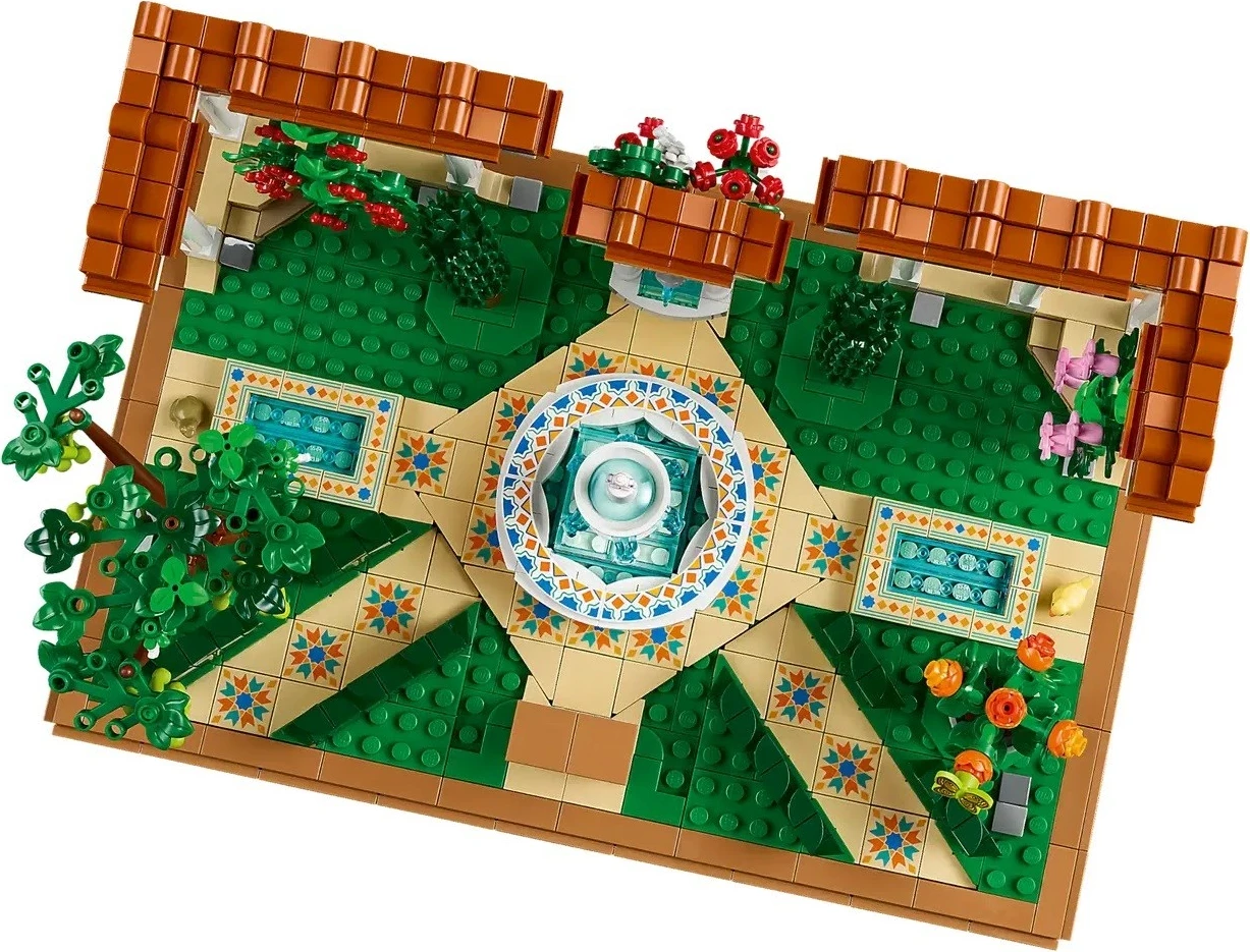 Vrt z vodnjakom LEGO ICONS 10359 Fountain Garden