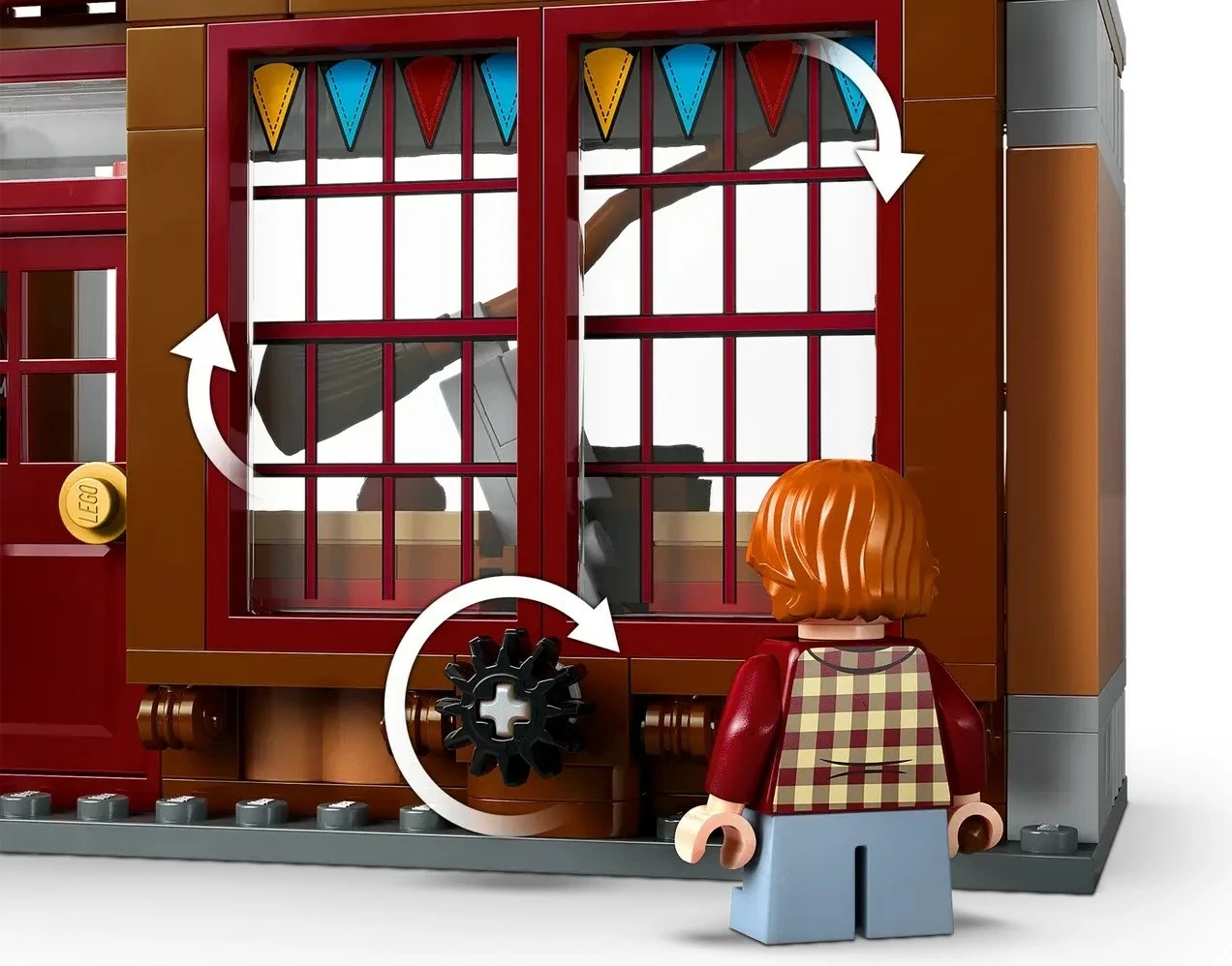 Set gradnikov Harry Potter Quality Quidditch Supplies & Ice Cream Parlour, LEGO 76452, 795 kosov, s 6 minifigurami