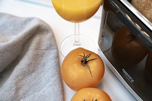 Toster Adler CR 3218, 2 rezini, 900 W, črn