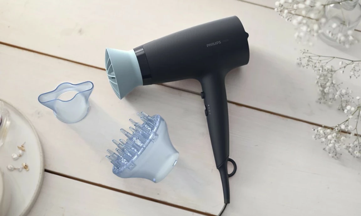 Sušilnik za lase Philips BHD360/20, 2100 W, črn