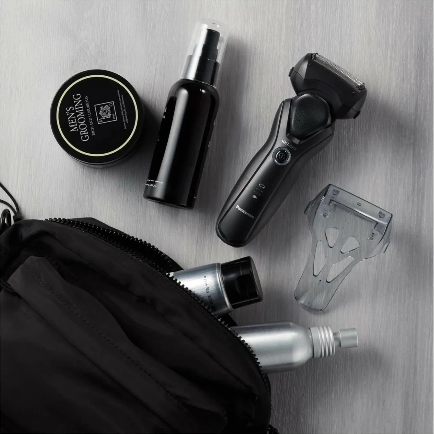 Brezžični brivnik Panasonic ES-RT37, črn