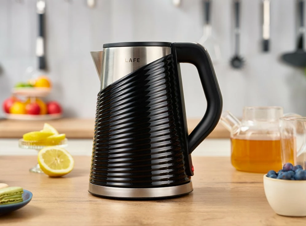 Električni kuhalnik vode Lafe LAFCZA47468, 1,8 L, 1800 W, črn/nerjaveče jeklo